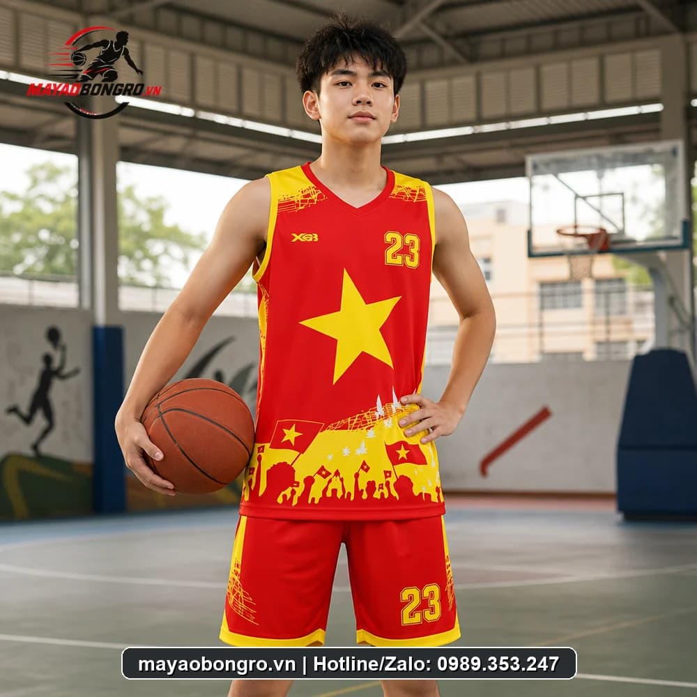Mẫu bóng rổ đỏ sao vàng cho học sinh trung học phổ thông, người lớn.