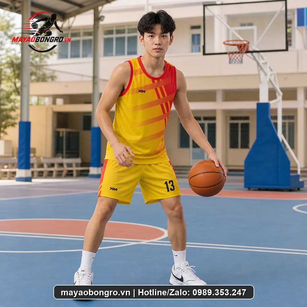 Mẫu bóng rổ Vàng Với Họa cho học sinh trung học phổ thông, người lớn.